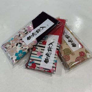 女性用数珠袋￥1,430（税込）