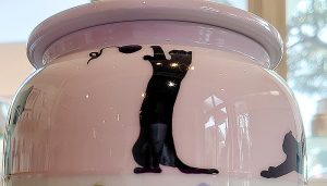 ねこ壺（ペット骨壺）セレモアオリジナル　ピンク　猫シルエット