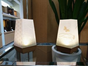 聖蹟桜ケ丘店　展示　モダン提灯