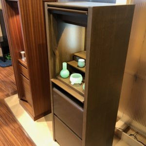 現代仏壇イクシアダーク
