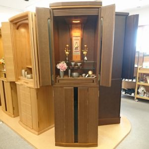 セレモア　聖蹟桜ケ丘店　仏壇　クレアウォール　展示